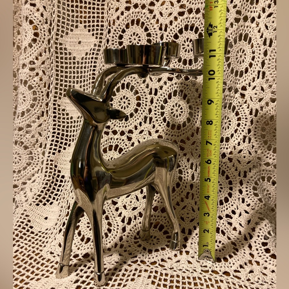 Reindeer Christmas Winter Tealight Candle Holder - Metal Tall Decor - Picture 14 of 15